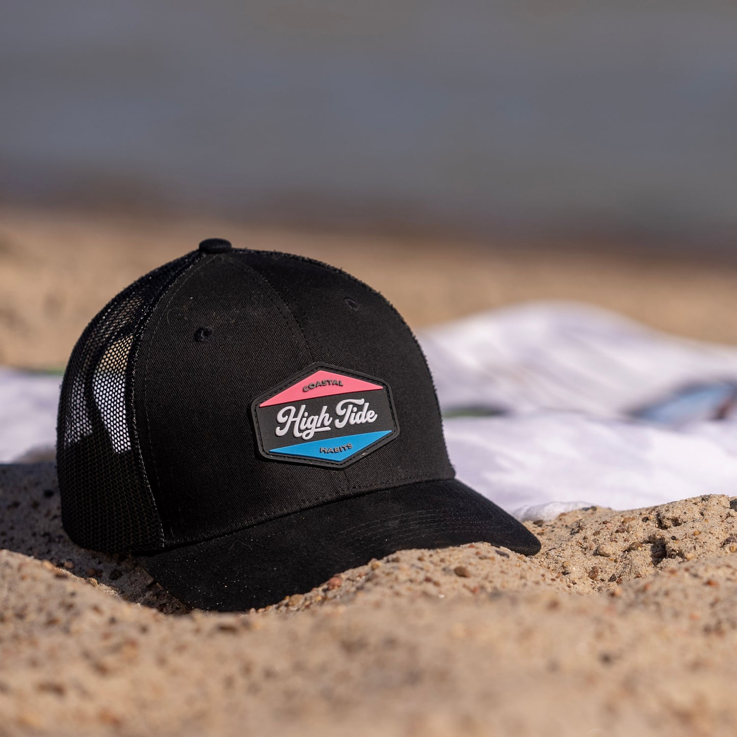 Poolside Trucker • Black